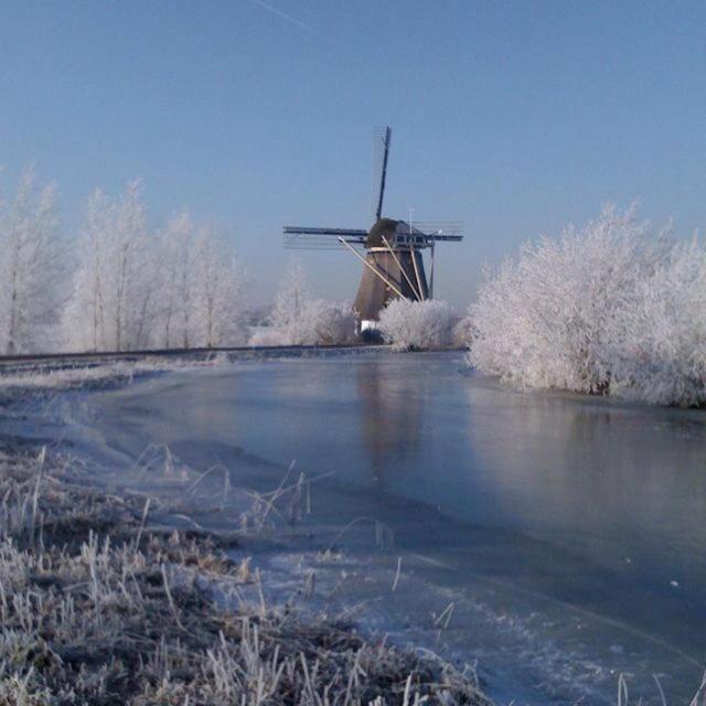 Mondriaanmolen, A Real Windmill Close To Amsterdam Abcoude Exterior photo
